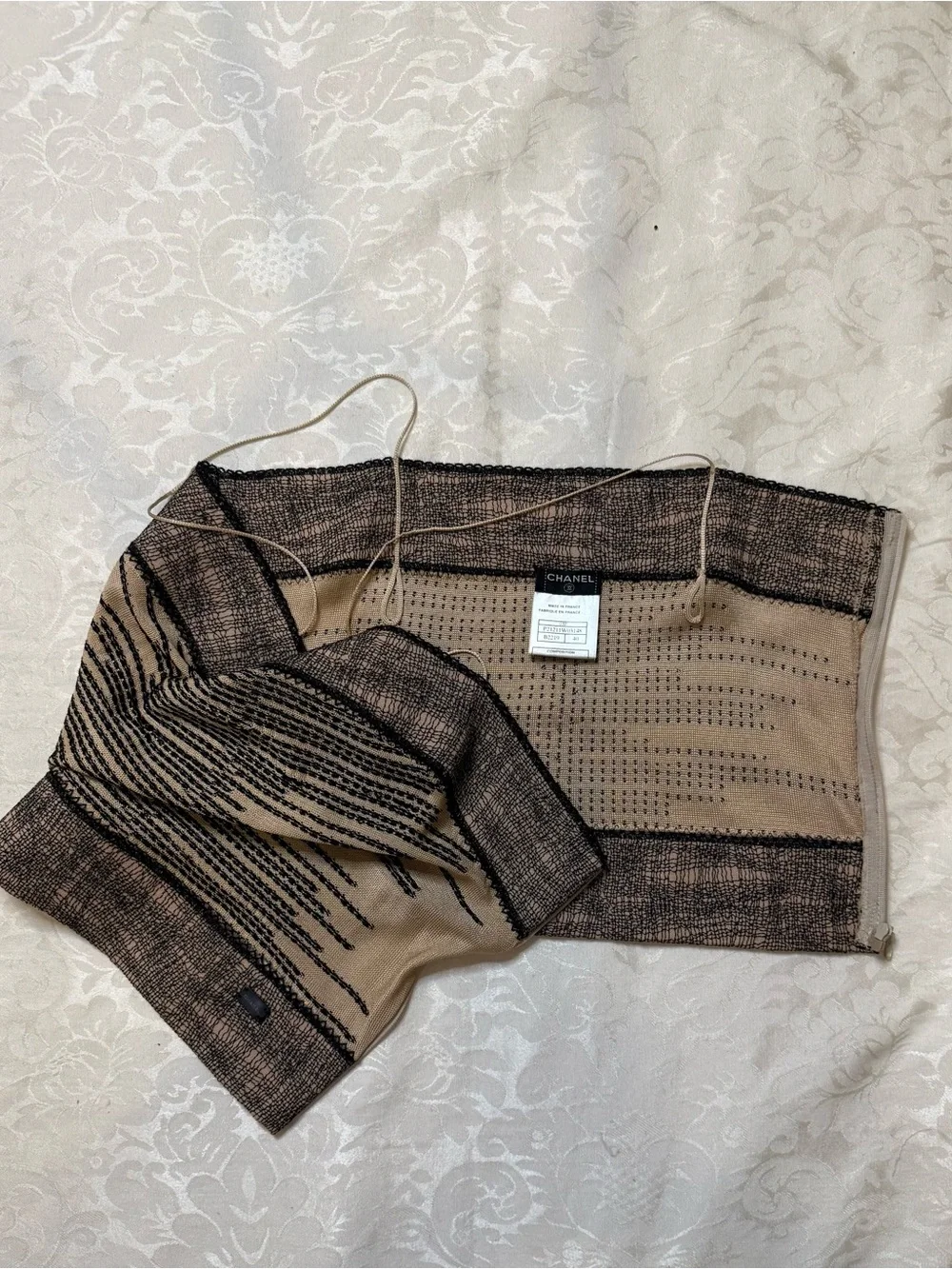 Stunning CHANEL 03P Spring 2003 Black Beige Knit Tube Top Sz 40 France
